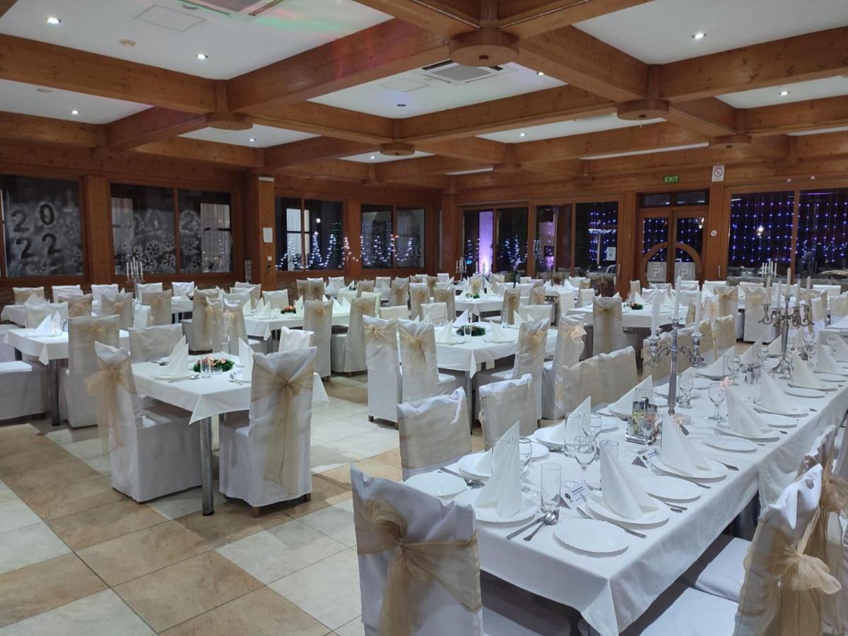 Hotel Ravni Gaj Knic Bagian luar foto